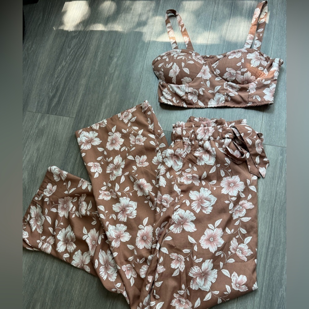 BOG Collection Womens Floral Set Size M